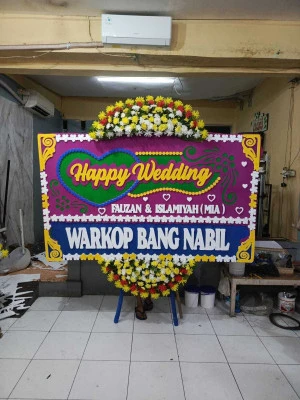 Papan Bunga di Lengkong Gudang