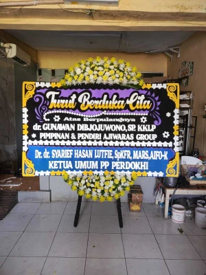 Papan Bunga di Lengkong Gudang
